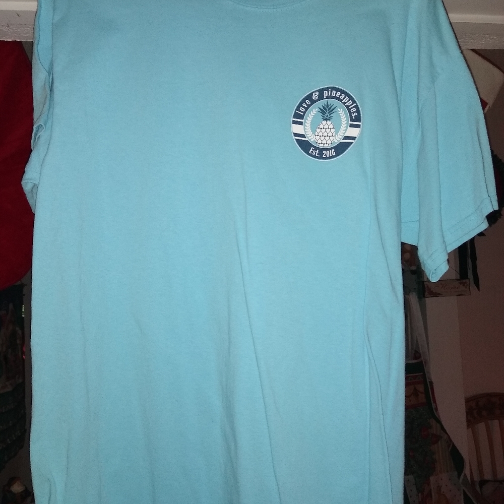 Love and pineapple t shirt